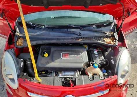 2014 Fiat 500L Lounge z USA, uszkodzony, nr VIN ZFBCFACH2EZ004236